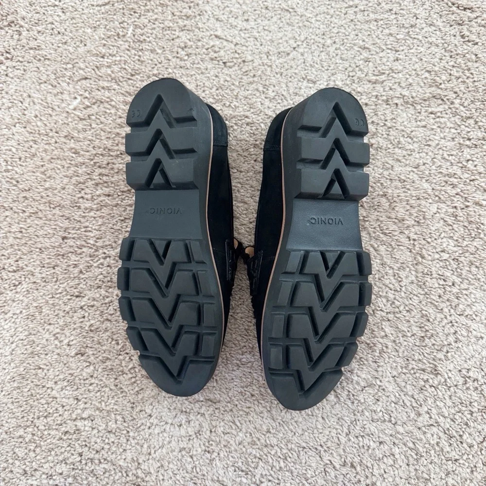 VIONIC Nubuck Loafer With Sherpa “Cheryl” Black EUC Size 7.5 - Picture 6 of 6